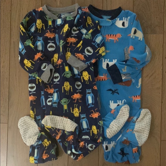 Carter's footie pyjamas, 24m - Picture 1 of 1